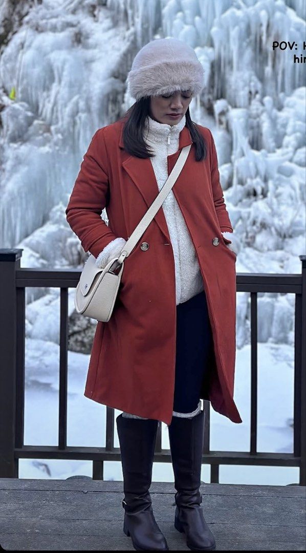 Autumn and Winter Coats (Category: Coats, Jackets and Outerwear) located in Calapan. Submitted by lesleiann (Listing ID 1470199054, Image 2). Description: 1st pic: Rust Coat. Worn once (South Korea), nabili ko din po ito ng second hand. Perfect po ito for autumn since hindi ko sya marerecommend for winter dahil hindi sya kakapalan - 400 2nd pic: Taupe Beige Coat. Worn once (South Korea), nabili ko din po ito ng second hand. Bagay to sa winter sin