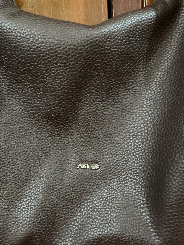 Aztrid Hobo Bag Dark Brown (Medium) (Category: Shoulder Bags) located in Sariaya. Submitted by trisha_mariz0904 (Listing ID 1470220201, Image 2). Description: .
