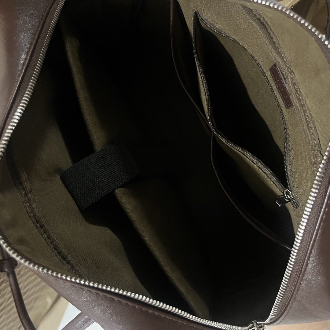 AZTRID Large Boston Bag - Espresso (Category: Shoulder Bags) located in Pasay City. Submitted by p.r.c.s (Listing ID 1470259510, Image 2). Description: Aztrid Large Boston Bag - Espresso Like new.