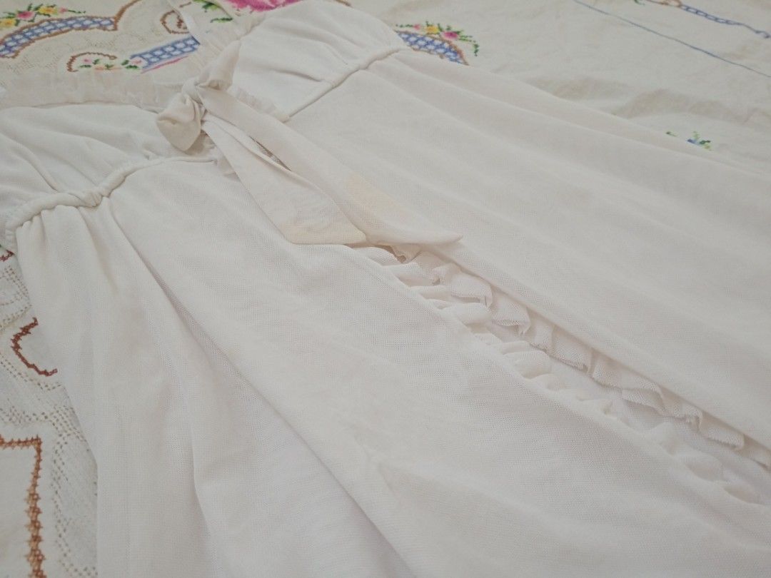 babydoll top white dress (Category: Dresses) located in Binan City. Submitted by shayclothies_ (Listing ID 1470263256, Image 2). Description: 🍄 s - l 🍄 has little issue on its straps 🍄 so pretty ! (perfect for layering !).