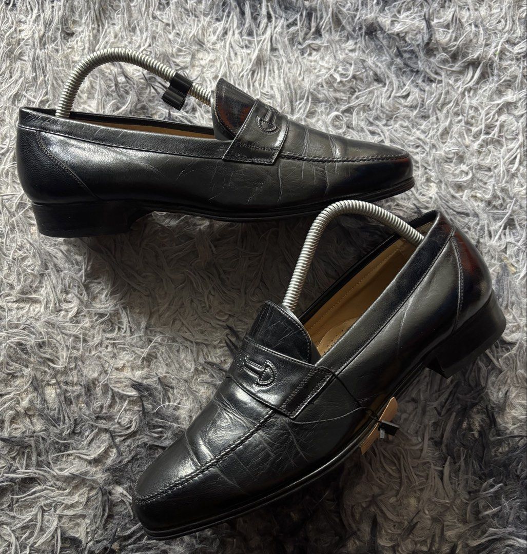 Balenciaga Loafers (Category: Sneakers & Footwear) located in Legazpi City. Submitted by thesource052 (Listing ID 1470293976, Image 2). Description: Balenciaga Loafers Size: 8.5US 26.5CM excellenr condition No issue .