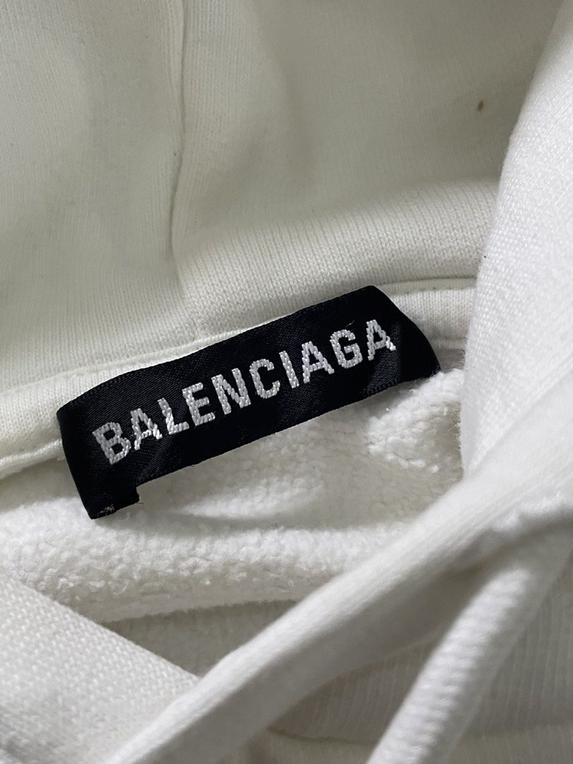Balenciaga Paris hoodie (Category: Luxury Apparel) located in Cagayan de Oro. Submitted by mrs.dani (Listing ID 1470207230, Image 3). Description: Balenciaga Paris hoodie Excellent condition Issue: minimal faded lng print Dm for more details .