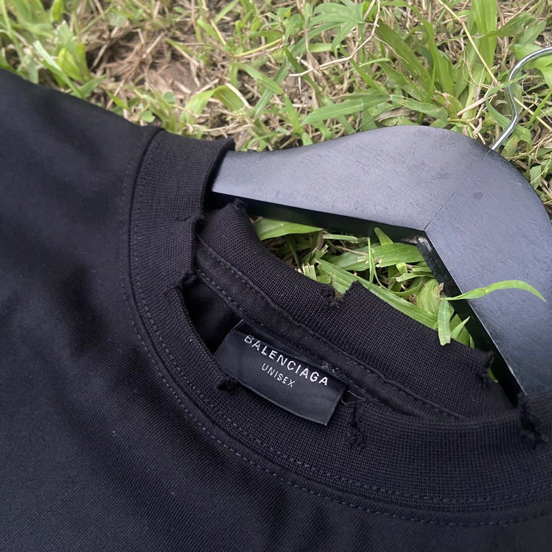 Balenciaga reflectorize distressed shirt (Category: Luxury Apparel) located in Cabatuan. Submitted by moneydimes (Listing ID 1470310477, Image 3). Description: B4LENCIAGA REFLECTORIZE DISTRESSED 24 x 30 Like new 10/10 Color rate Dm📩.