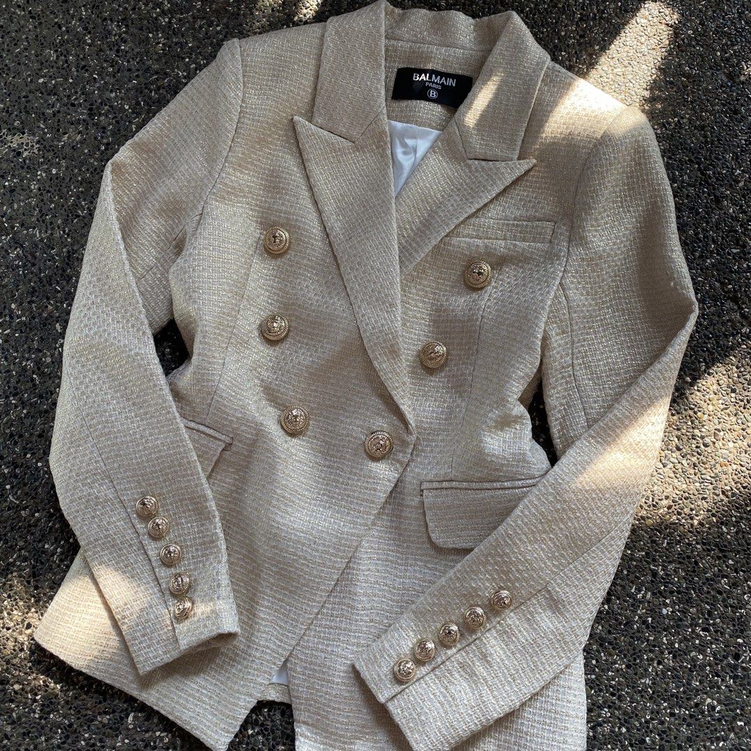 💫Balmain Double-Breasted Blazer Jacket (Category: Others Tops) located in Manila. Submitted by yourdaily_obsessions (Listing ID 1470279884, Image 2). Description: Item: BALMAIN •Size Xs-S •Measurements Shoulder: 13.5” Bust: 32 Width: 14” Length: 24” •W/ shoulder pads •for my petite girlies!✨⚜️ Missing washtag - Notes before making an offer❗️ •Photos are provided for self authentication. •Bogus/irresponsible buyer auto blocked •Check details firs