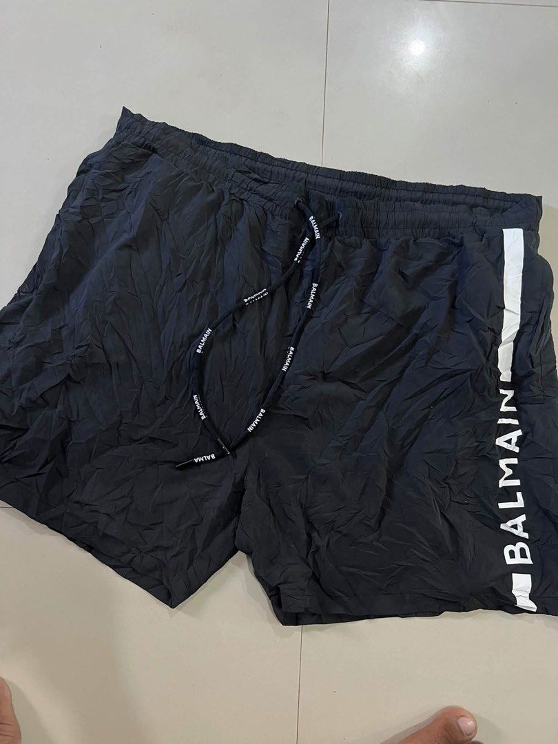 Balmain nylon short (Category: Shorts) located in General Trias. Submitted by luxfinds2019 (Listing ID 1470258529, Image 3). Description: Balmaiń short! 1300 shipped only Size 36-38 Xxl on tag 19 length No issue Pm.
