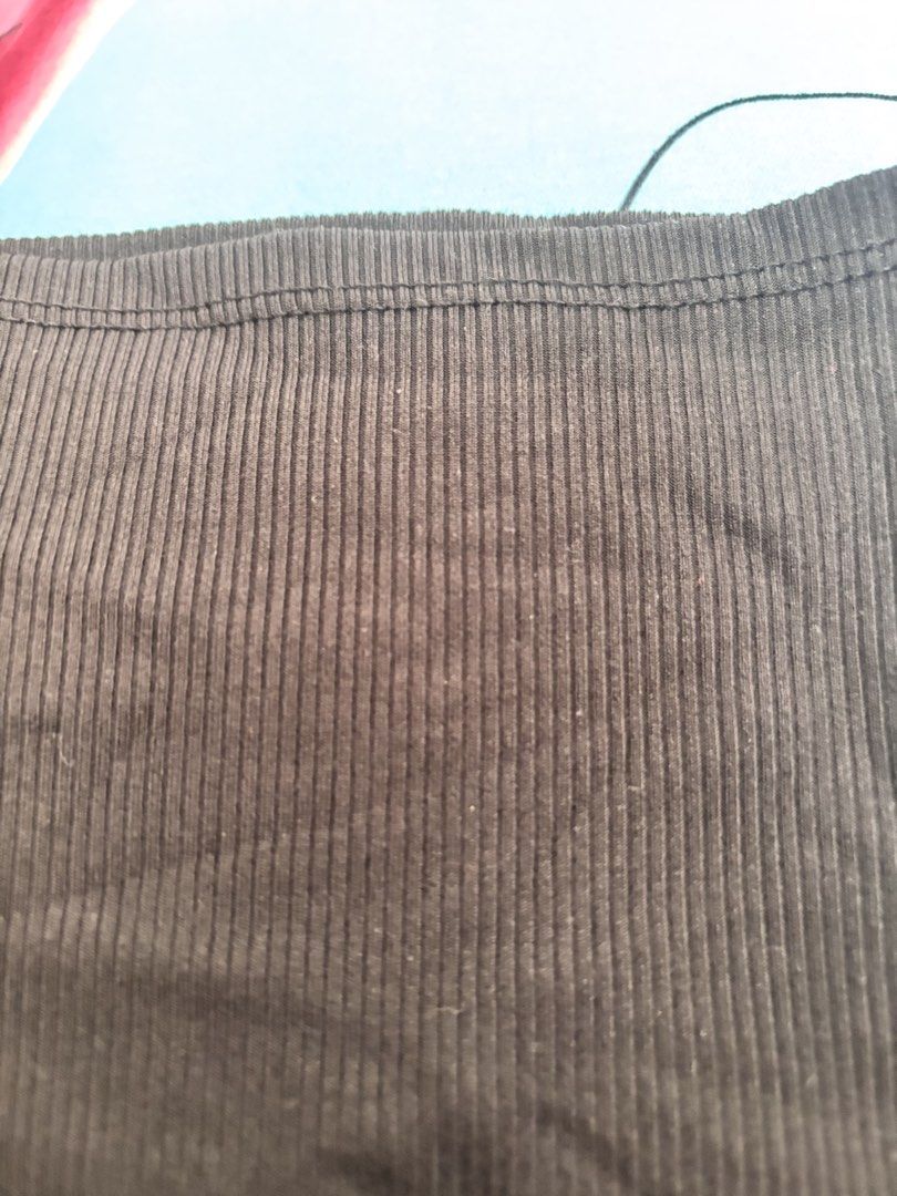 Bandeau/Tube Top (Category: Others Tops) located in Manila. Submitted by minieiv._ (Listing ID 1470216028, Image 2). Description: * Pre-loved * Used once during Twice’s concert, 9/10 * Can be used as inner wear * RFS: Decluttering * Meetup: Puregold San Mateo, Ampid Mercury.
