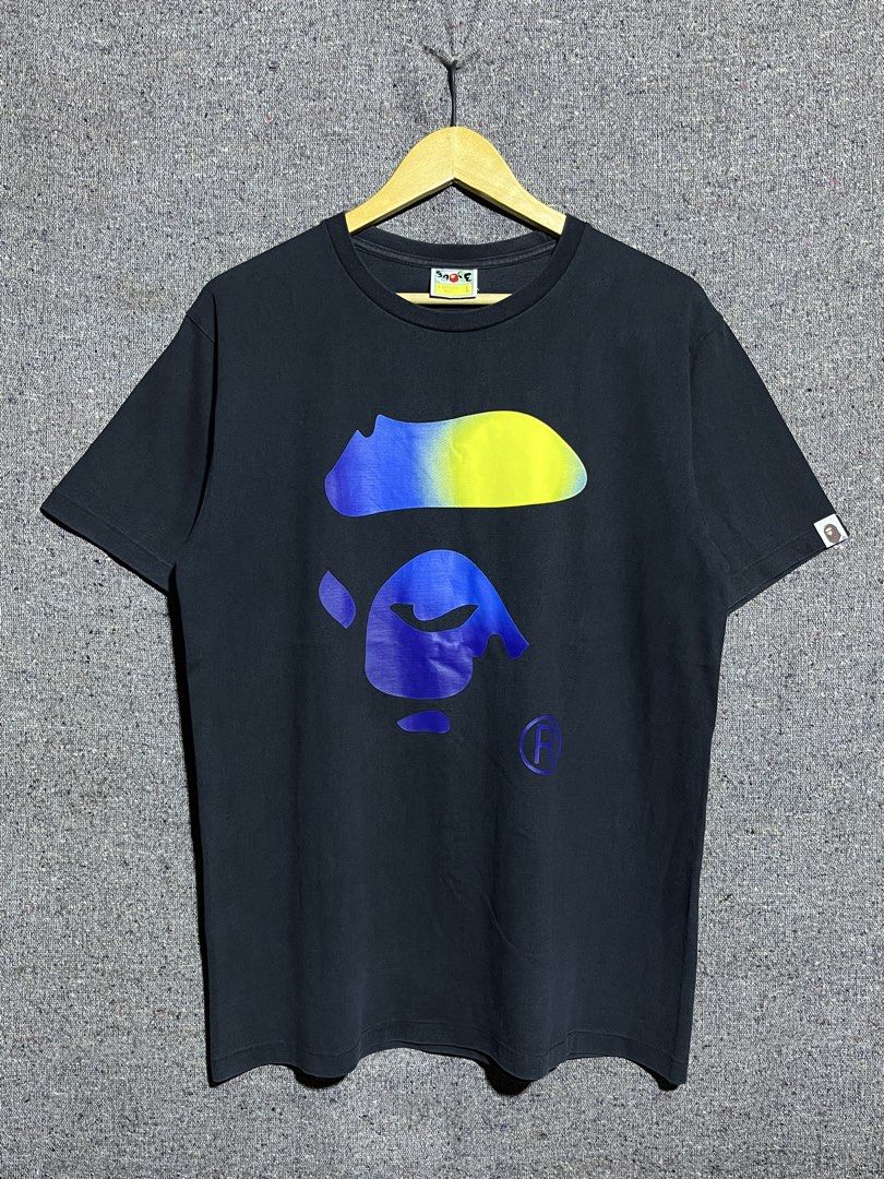 BAPE GRADATION BIG APE HEAD TEE (Category: Tshirts & Polo Shirts ) located in Dumaguete. Submitted by kingepoy (Listing ID 1470175907, Image 1). Description: Large Width 21 / Length 28.5 Excellent Condition Color rate 9/10 Or Better .