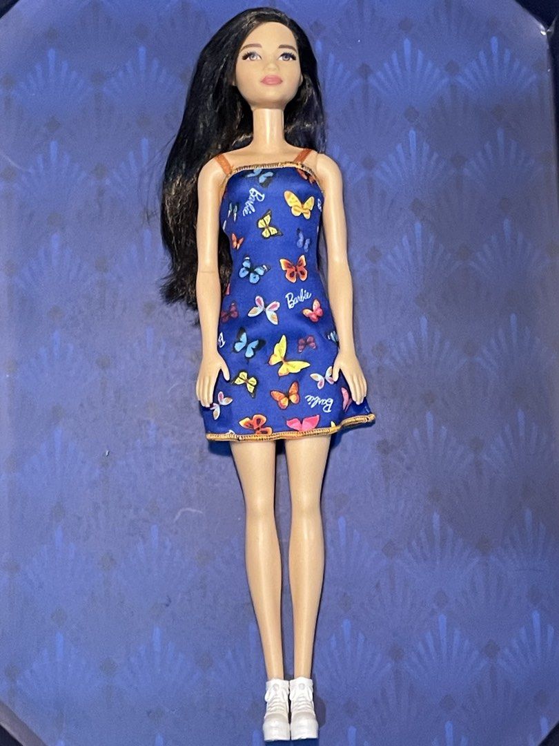 Barbie Asian Doll (Category: Kids Toys) located in Quezon City. Submitted by upcyclehub (Listing ID 1470250569, Image 1). Description: Karl face mold.
