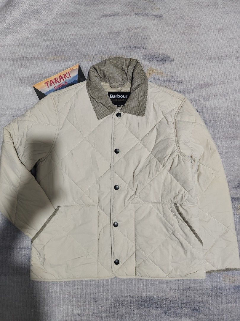 Barbour modified short liddesdale quilted jacket (Category: Coats, Jackets and Outerwear) located in Baguio. Submitted by igorotak.111.taraki.com (Listing ID 1470274362, Image 1). Description: FS Barbour modified short liddesdale quilted jacket like new no issues solid nito ♥️ l-27 w-24 can fit l-xl can do.