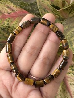 (Category: ) located in . Submitted by selling_low_by_bella_ben (Listing ID 1470247074, Image 1). Description: .