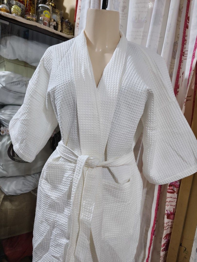 BATHROOM ROBE (Category: Coats, Jackets and Outerwear) located in Baguio. Submitted by luxph2 (Listing ID 1470223439, Image 2). Description: .