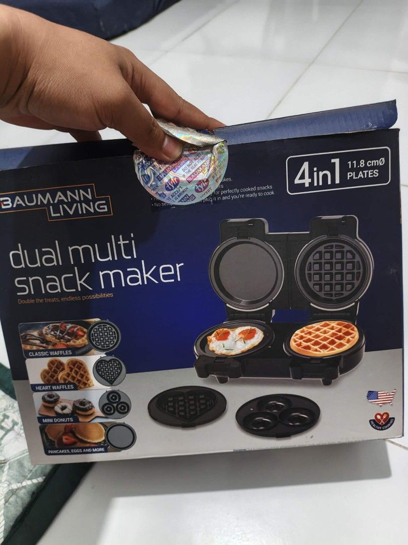 Baumann Living and Kuchenluxe Kitchen Appliances Bundle (Category: Cookware & Accessories) located in Quezon City. Submitted by fastmountain_e46e04 (Listing ID 1470272208, Image 3). Description: Bundle of 3 brand new kitchen appliances in original boxes: Baumann On-The-Go Blender (350W, 2 speeds), Baumann Living Dual Multi Snack Maker (4-in-1 plates), and Kuchenluxe 17-inch Electric Griller (non-stick, thermostat). Perfect for easy cooking and me