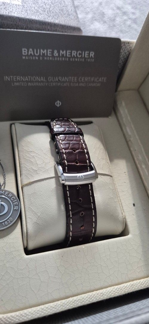 Baume and Mercier (Category: Men's Watches) located in Paranaque City. Submitted by supremefinds (Listing ID 1470143553, Image 2). Description: For sale Baume and Mercier Capeland MOA10082 Selling 93kphp negotiable 2015 9.5/10 condition, complete set 42mm Hearing decent offers Location Parañaque.