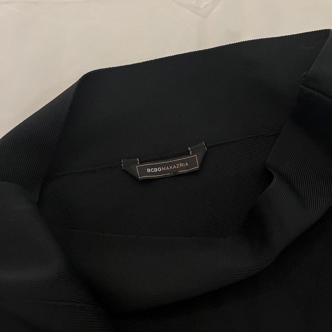 BCBGMAXAZRIA Black Bandage Skirt (Category: Skirts) located in Binan City. Submitted by lovedbynins (Listing ID 1470223394, Image 3). Description: BCBGMAXAZRIA Bandage Black Skirt Kindly check and zoom photos for details ☺️.