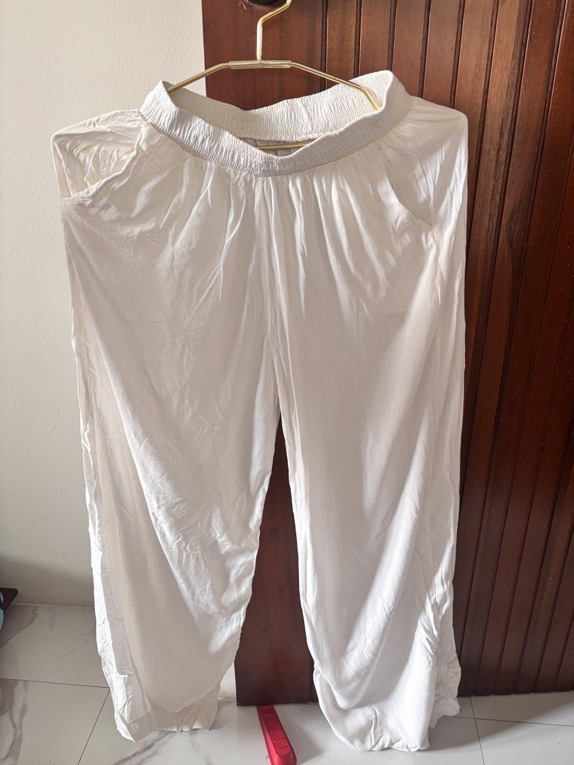Linen beach pants (Category: Other Bottoms) located in Manila. Submitted by minieiv._ (Listing ID 1470222431, Image 1). Description: * Pre-loved * Used once for beach party * Linen fabric * Small to Medium size, used by size 27 waist * RFS: Decluttering * Meetup: Puregold San Mateo, Ampid Mercury.