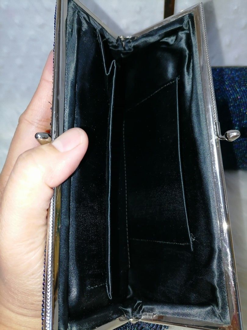 Beaded Dark Blue Cluth Bundle (Category: Clutches) located in Butuan. Submitted by az-branded.items (Listing ID 1470314215, Image 3). Description: Price for 2pcs. Like new condition Authentic Items From Japan.