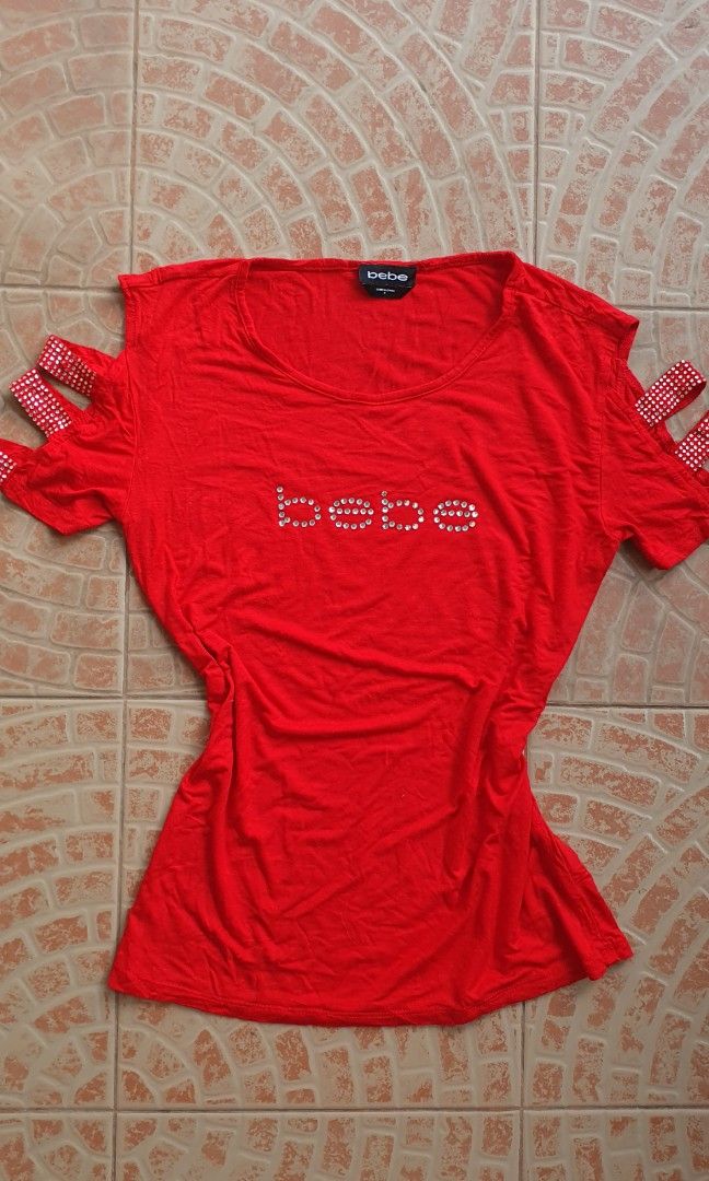 BEBE Y2K (Category: Blouses) located in General Santos City (Dadiangas). Submitted by niels_archives (Listing ID 1470245871, Image 1). Description: Bebe excellent condition size small.