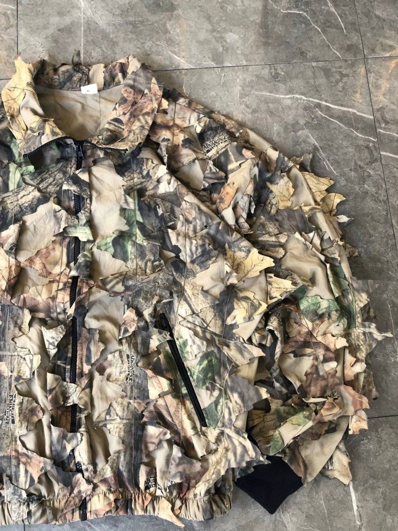 Bill Jordan Advantage Timber 3D Leaf Camo Jacket (Category: Coats, Jackets and Outerwear) located in Santa Cruz. Submitted by remsonnnc (Listing ID 1470216709, Image 2). Description: - Brand/Pattern: Bill Jordan Advantage Timber Camo - Size: XL - Design: 3D leaf cutouts all over for ultimate concealment - Features: Full zip front, secure zippered hand pockets, black ribbed cuffs and hem - Material: Lightweight with realistic oak leaf patterns - B