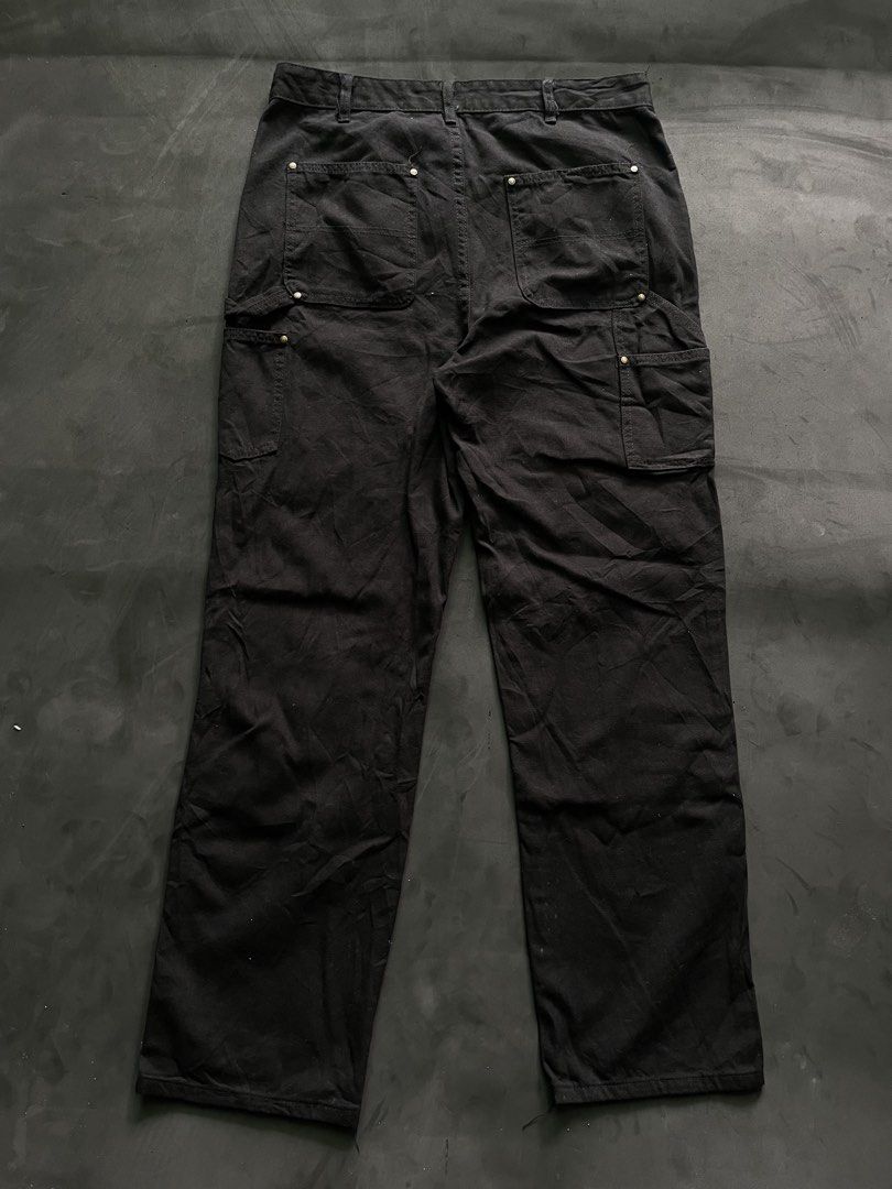black double-knee carpenter or utility pants (Category: Activewear) located in Bocaue. Submitted by mosthighcollective (Listing ID 1470183098, Image 2). Description: black double-knee carpenter or utility pants Size: 32-34 waist Dimes: 32-34 waist 43.5 length Open hem: 9.5 Excellen condition No issue 1500 only Dm me ro purchase 📥.