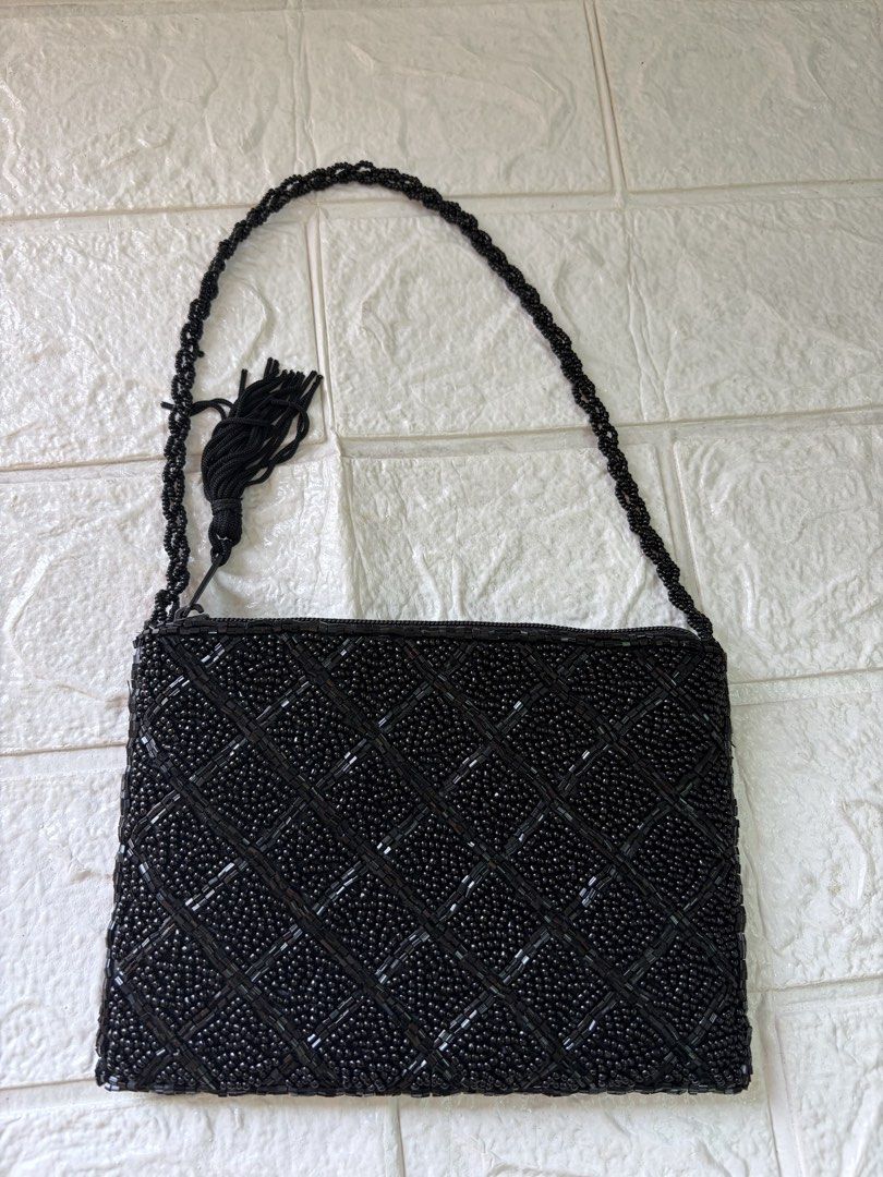 Black mini beaded bag (Category: Clutches) located in Manila. Submitted by thekidshop (Listing ID 1470278597, Image 1). Description: .