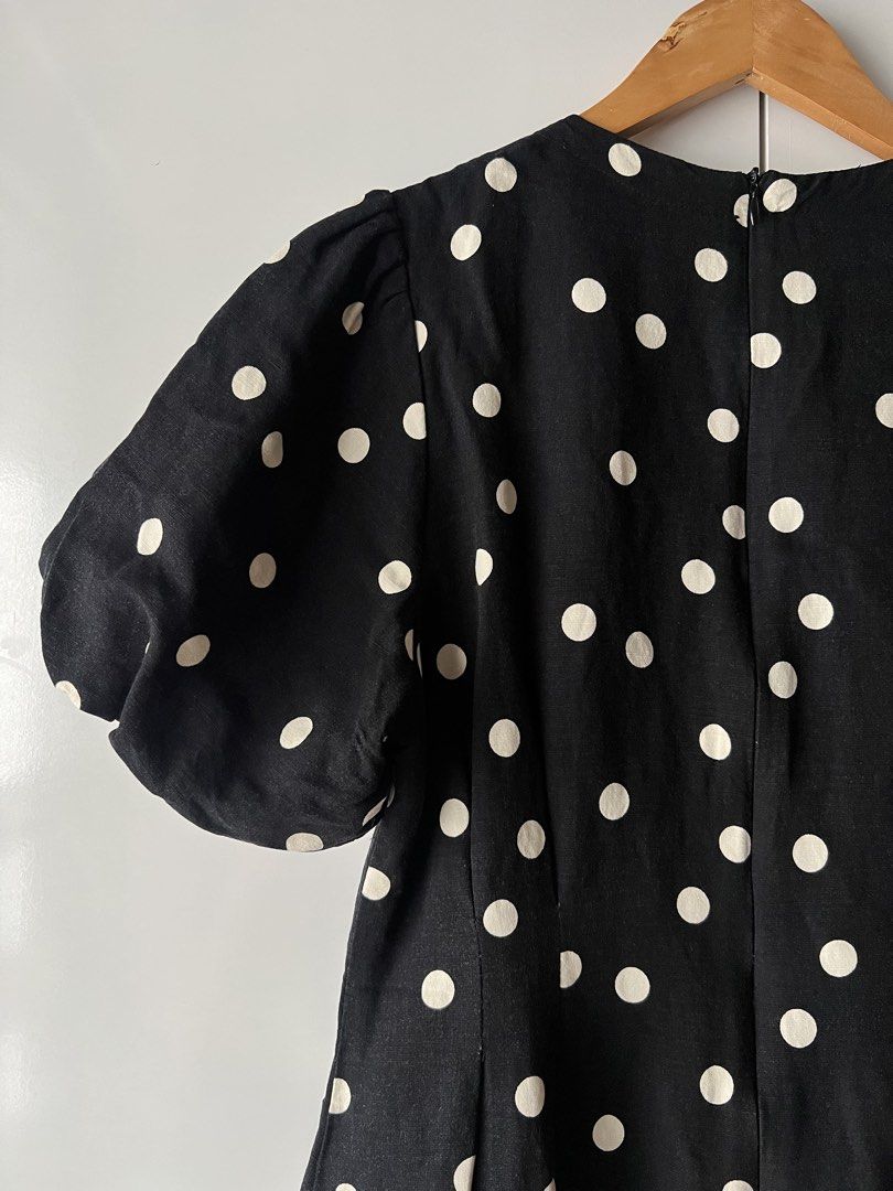 Black polka puff sleeve mini dress (Category: Dresses) located in Mandaluyong City. Submitted by katecdp (Listing ID 1470256833, Image 3). Description: 💕 Cute design!! Linen blend fabric very comfy 🩷 👗 Seller reference: 5’5’ height, 34” bust, 29” waist 💸 MOP: GCash, BPI QR Decluttering my closet with items mostly used for events. Feel free to browse my other listings too. Slightly nego, no to lowballers!.