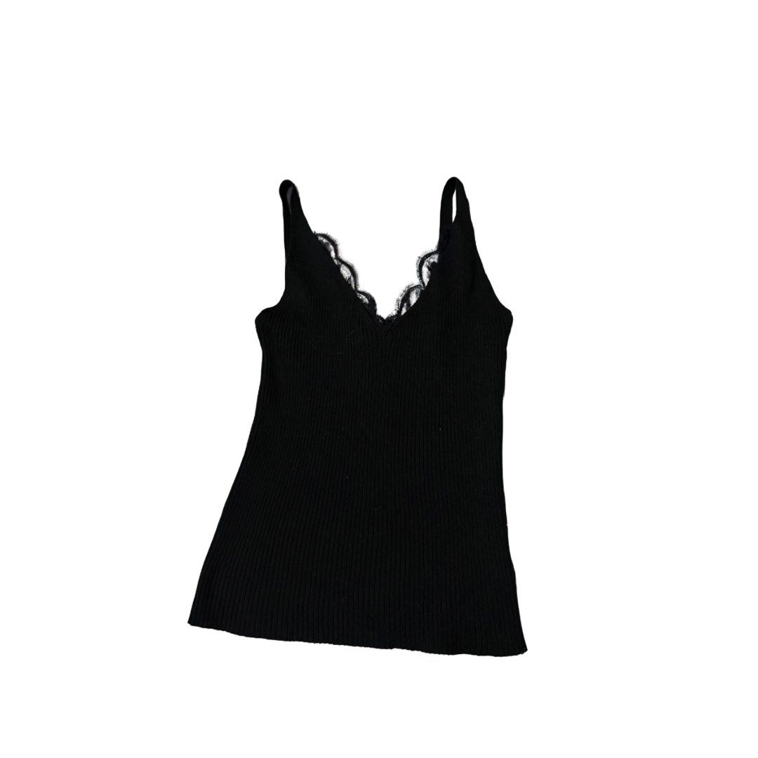 black ribbed cami top with lace trim (Category: Sleeveless) located in Cainta. Submitted by e11ise (Listing ID 1470237567, Image 1). Description: material: stretchy ribbed fabric.