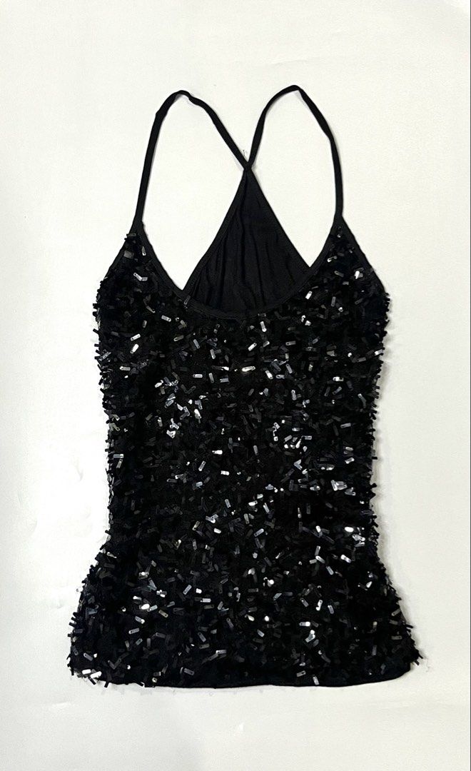 Black Sequined Camisole Top (Category: Sleeveless) located in Bayambang. Submitted by chailunaa (Listing ID 1470238310, Image 1). Description: Black Sequined Camisole Top size: small to med 📍pangasinan.