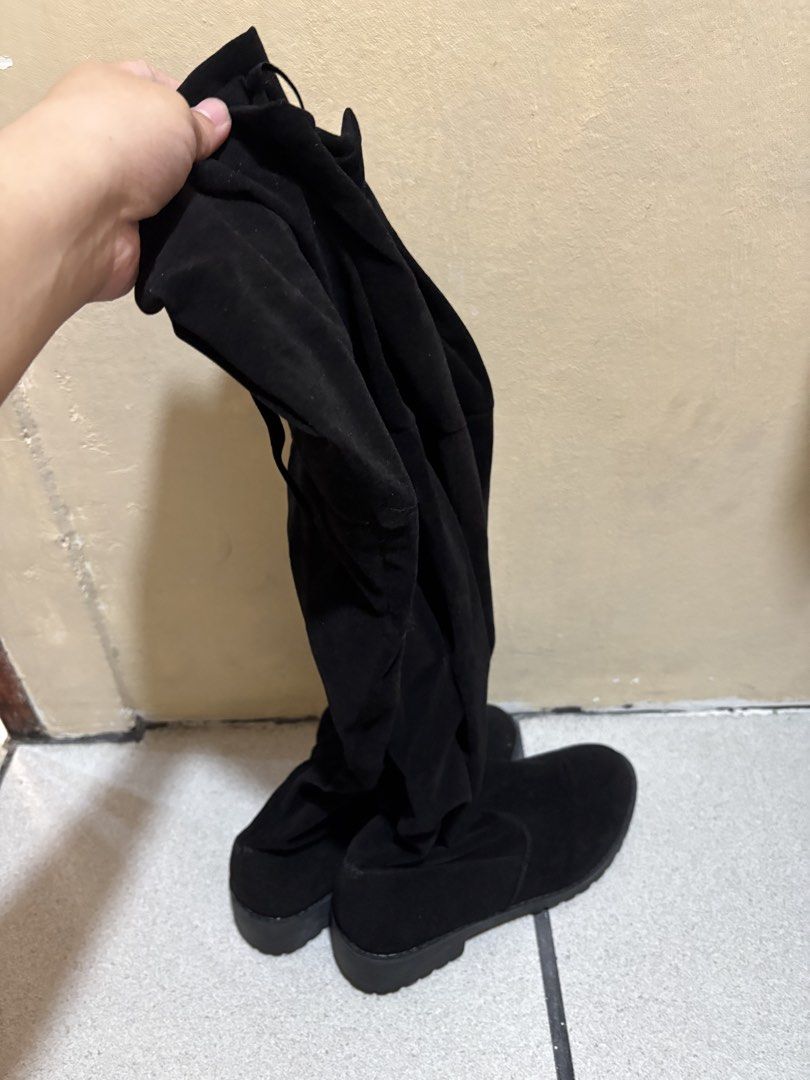 Black Suede Over-The-Knee Boots (Category: Boots) located in Manila. Submitted by spicynui (Listing ID 1470224358, Image 2). Description: In good condition Size 38 .