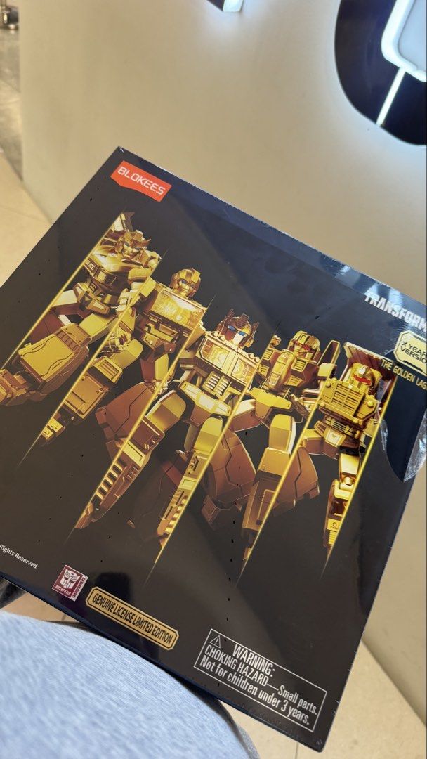 Blokees Transformers: The Golden Lagoon (Category: Designer & Blind Box Toys) located in Taguig. Submitted by maricar0411 (Listing ID 1470221476, Image 1). Description: Blokees Transformers X Yearly Version — The Golden Lagoon (2024 Edition) Limited. Brand New!.
