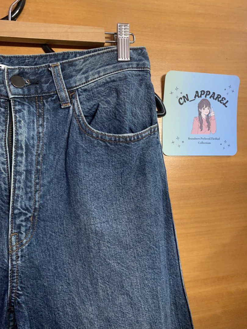 Blue baggy pants (Category: Jeans) located in Malabon City. Submitted by Cn_apparel (Listing ID 1470220451, Image 2). Description: Size 30 Length 43.