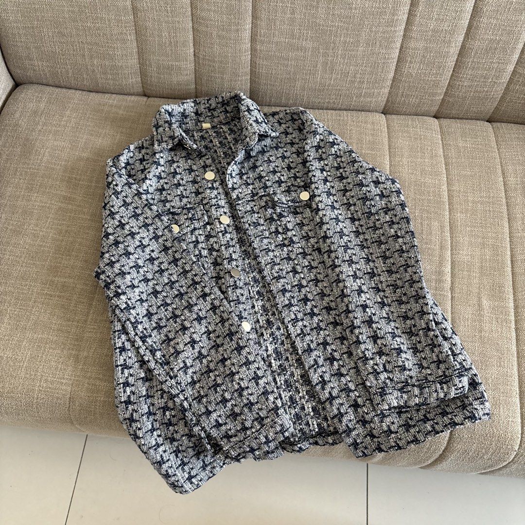 Blue Tweed Button-Up Jacket (Category: Coats, Jackets and Outerwear) located in Pasig City. Submitted by _jinwifeu_ (Listing ID 1470221317, Image 2). Description: 📏 fits medium to large 📍 ortigas, pasig 💸 maribank,bdo, gcash, maya 🚚 same day delivery (lalamove, grab etc).