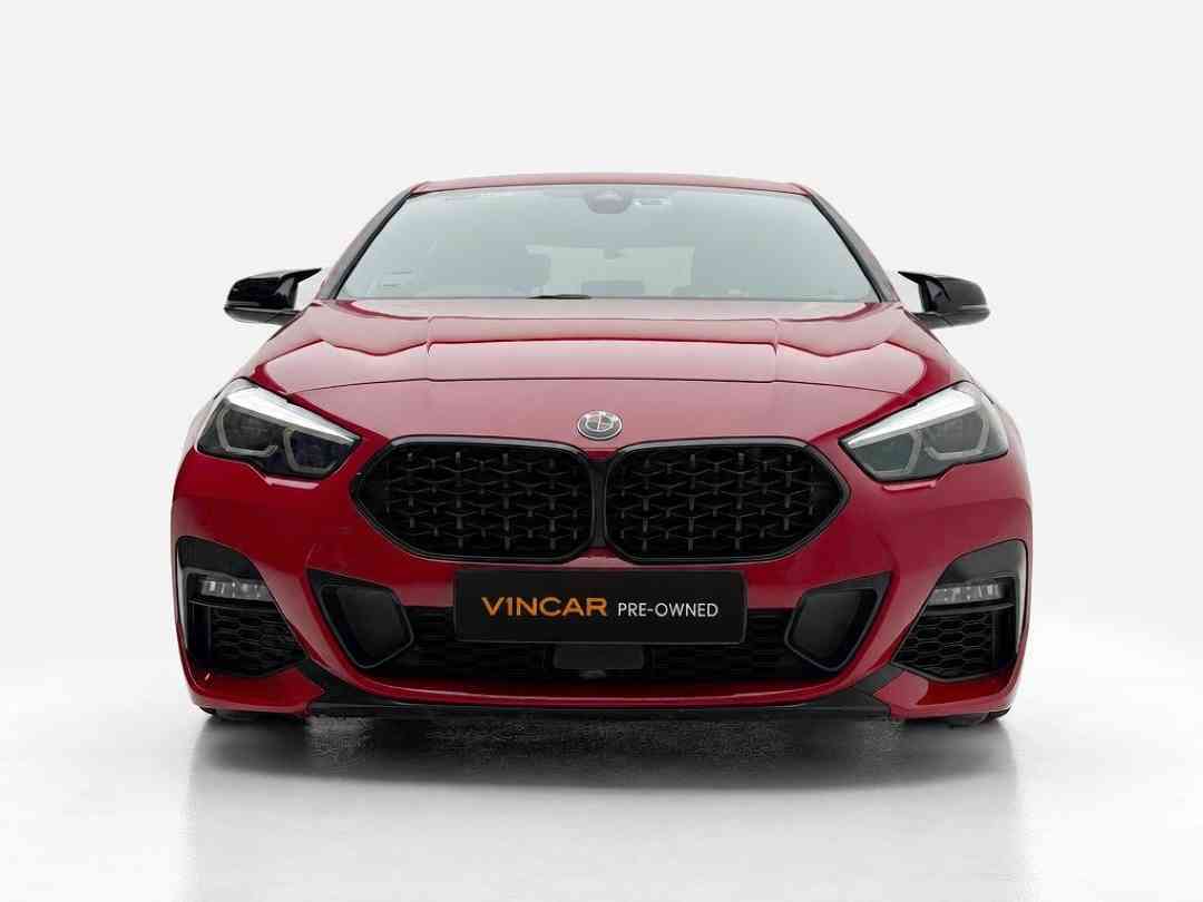 (Category: ) located in . Submitted by vincar_pre-owned (Listing ID 1470165993, Image 1). Description: .