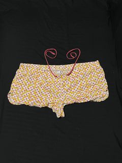 (Category: ) located in . Submitted by y2kcloset_ (Listing ID 1470182490, Image 1). Description: .