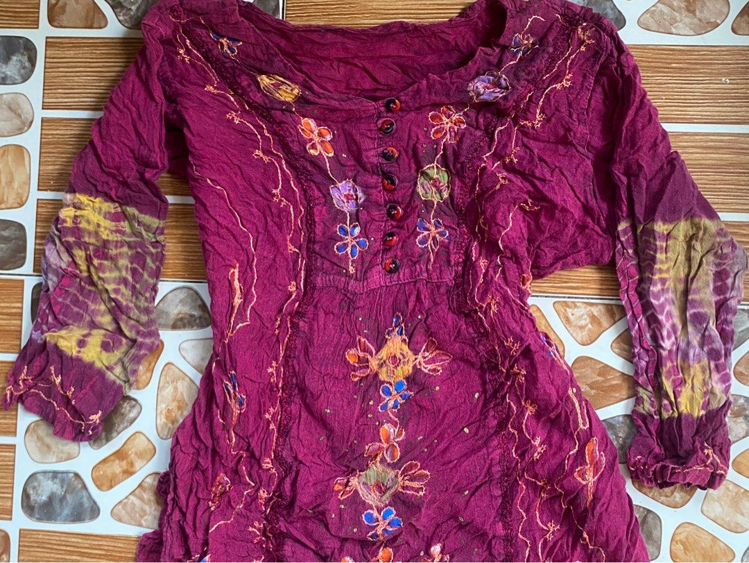 Boho Fairy Grunge Embroidered Blouse (Category: Blouses) located in Manila. Submitted by pchyomi (Listing ID 1470263654, Image 1). Description: length: 23 in bust: 28-40 in waist: 30-42 in issue: slightly torn (side).