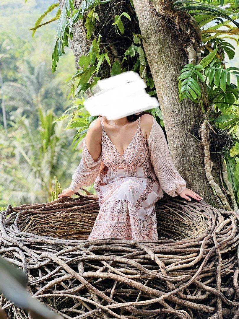 Boho Floral Spaghetti Strap Maxi Dress (Category: Dresses) located in Quezon City. Submitted by srhmppyy (Listing ID 1470280252, Image 2). Description: In pristine condition Worn just once Cover up not included.