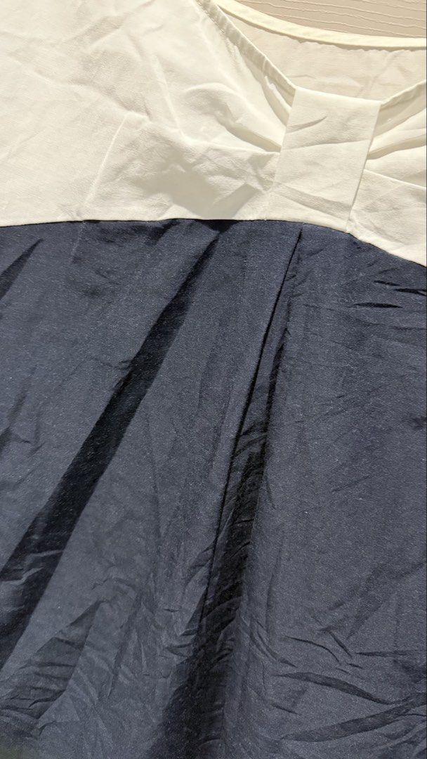 Bow Dress (Category: Dresses) located in Quezon City. Submitted by dinesaur (Listing ID 1470320074, Image 2). Description: .