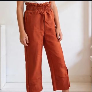 (Category: ) located in . Submitted by luminaracouture (Listing ID 1470275595, Image 1). Description: .