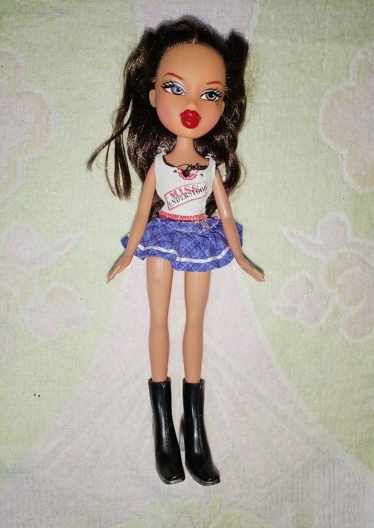 Bratz bundle (Category: Kids Toys) located in Goa. Submitted by liz1104 (Listing ID 1470294967, Image 2). Description: MGA Entertainment produced dolls. No cracked neck No bitemarks No broken limbs nor glued parts Flaw: some penmarks - can be removed by benzac Minor paint chip on Yasmine shoes Selling as is Gcash First to pay Sf on buyer's exprense.