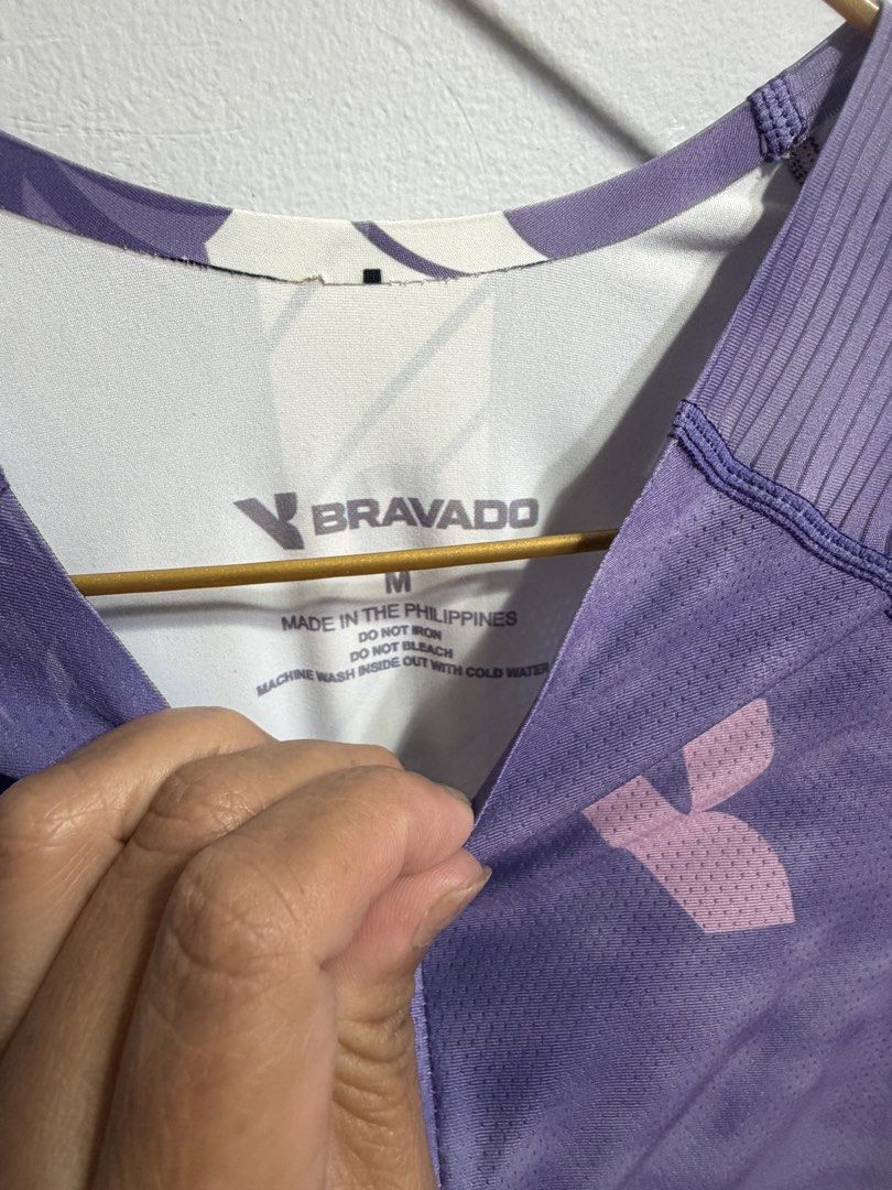 Bravado cycling jersey Medium (Category: Bicycles) located in Bacoor. Submitted by luvtoshoppe (Listing ID 1470303698, Image 3). Description: .