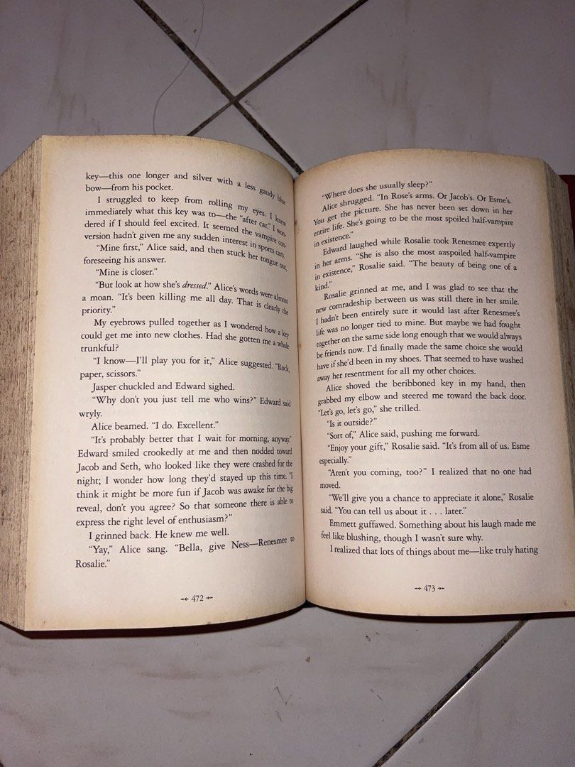 Breaking Dawn (Category: Storybooks) located in Manila. Submitted by radvelarde (Listing ID 1470219227, Image 3). Description: Hardcover • Title: Breaking Dawn • Author: Stephenie Meyer • Series: The Twilight Saga (Book 4).