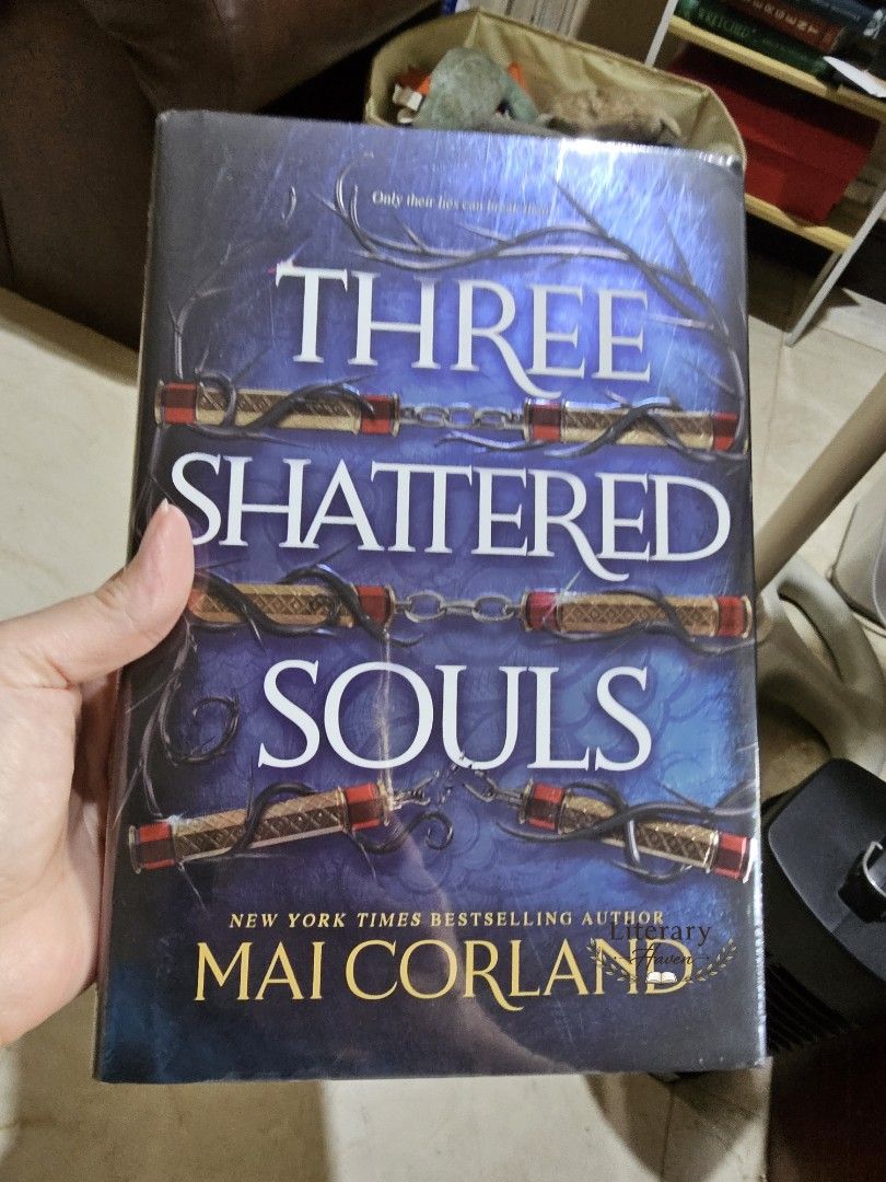 Broken Blades 1,2&3 HB (Category: Storybooks) located in Mandaluyong City. Submitted by marilovesbooks (Listing ID 1470213831, Image 3). Description: not remaindered. from amazon. five broken blades has transit flaws. 2 books are brand new condi..