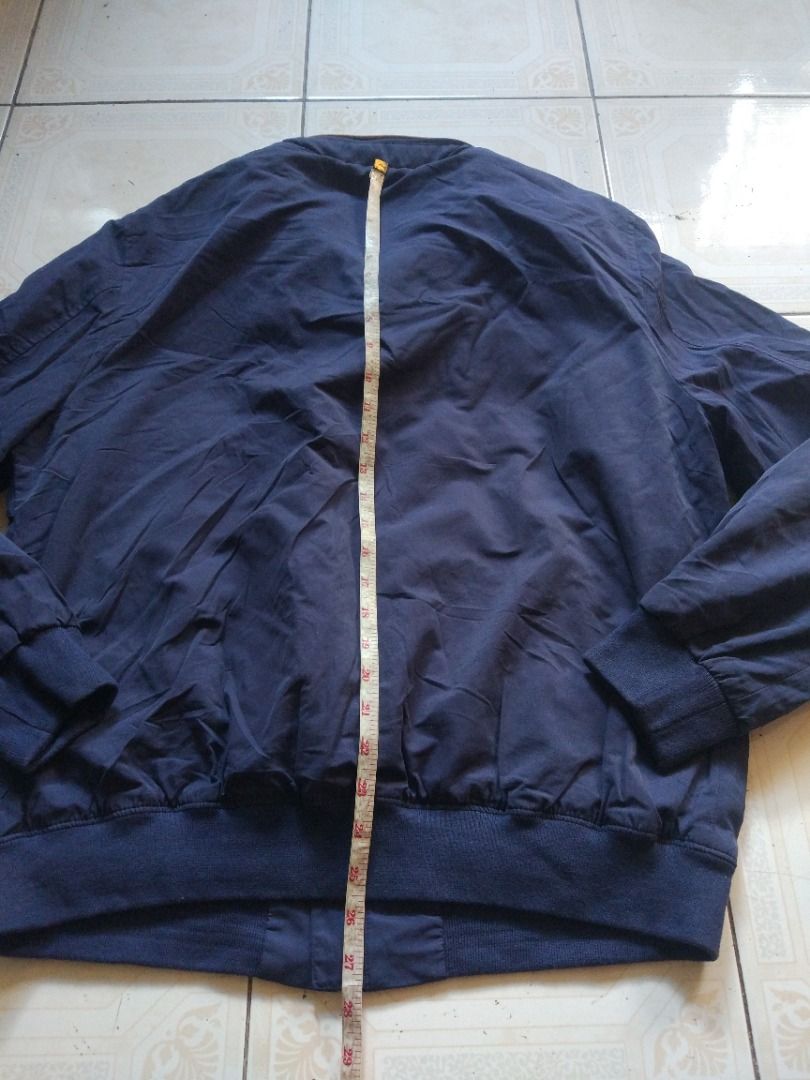 Brooks Brothers Harrington Jacket L (Category: Coats, Jackets and Outerwear) located in Pasay City. Submitted by denimdude.ph (Listing ID 1470271861, Image 2). Description: with packable hood, last pic.