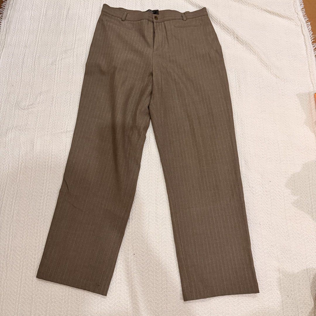 Brown herringbone trousers pants (Category: Trousers) located in Makati City. Submitted by banshee1411 (Listing ID 1470264575, Image 1). Description: .