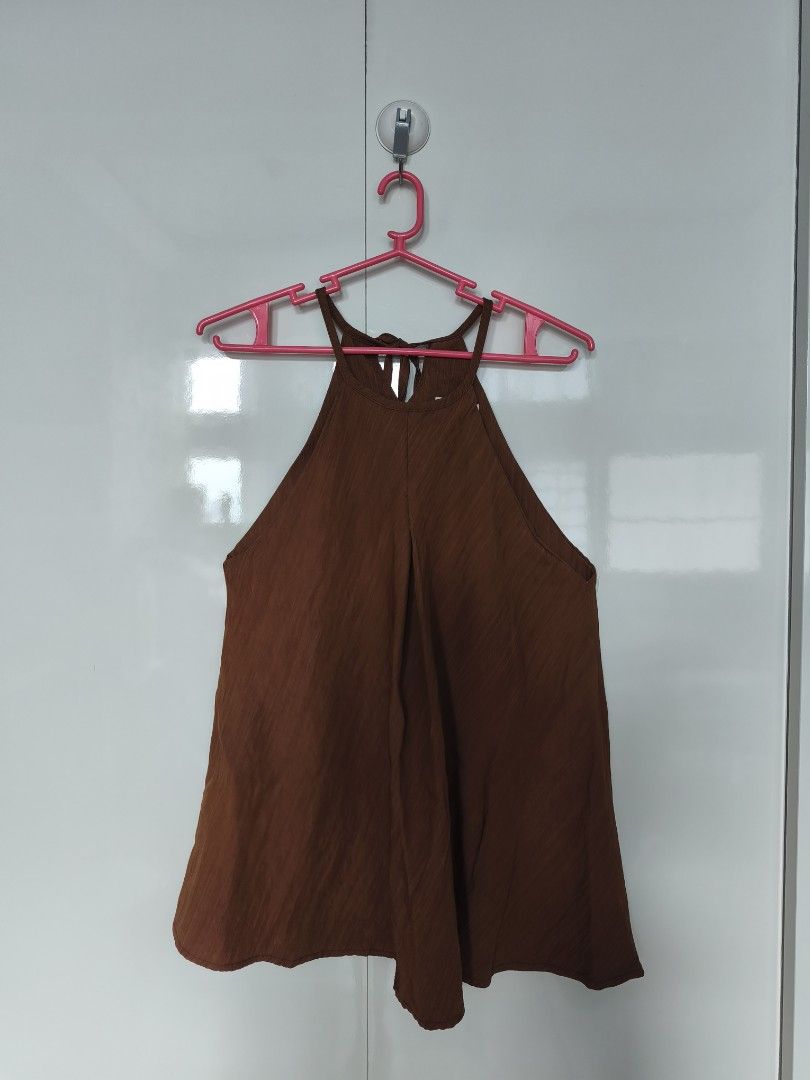 Brown Top (Category: Others Tops) located in Manila. Submitted by smilefashion08 (Listing ID 1470159515, Image 1). Description: Bought from Thailand Free Size Fits XS-M.