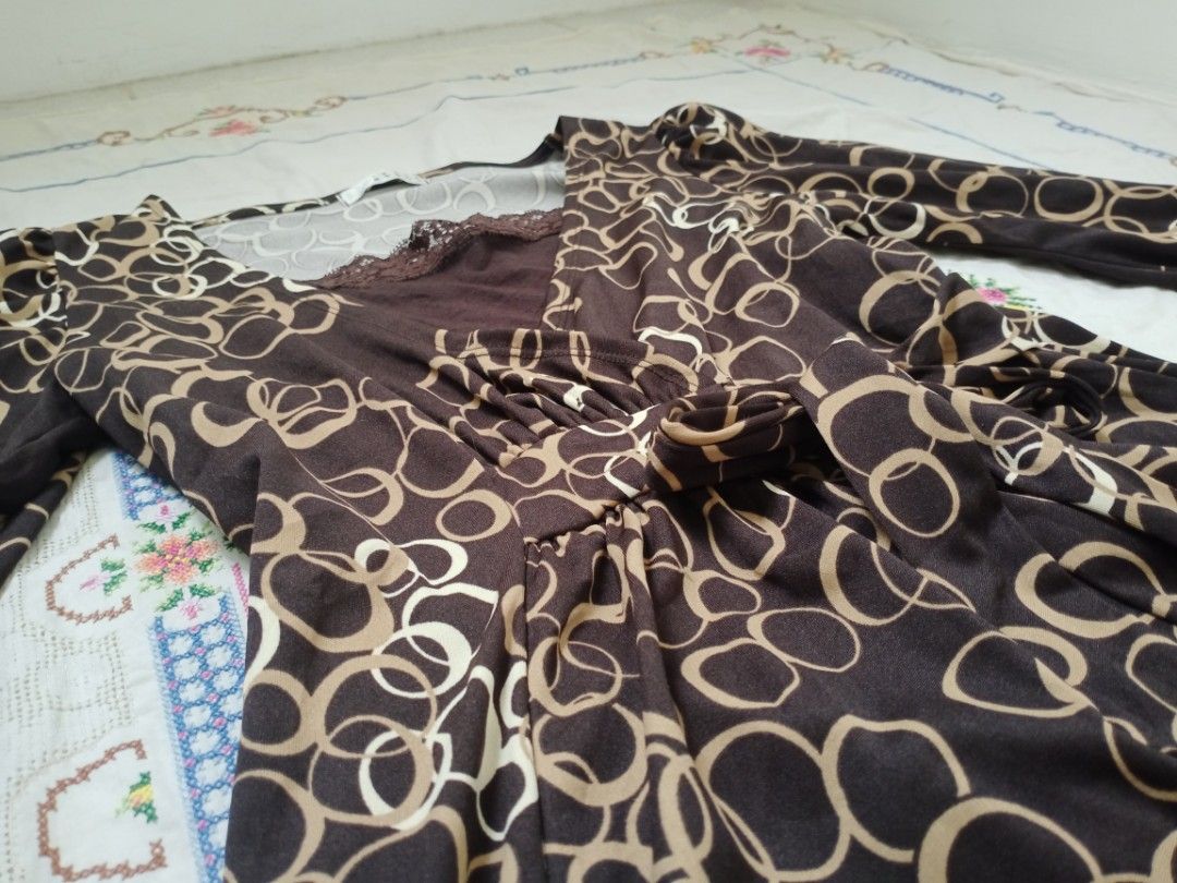 brown wrap dress/top self tie top (Category: Dresses) located in Binan City. Submitted by shayclothies_ (Listing ID 1470283539, Image 2). Description: 🍄 xxs-l 🍄 no issues/flaws 🍄 strechableee 🍄 seller's fave ~ 🍄 it's giving esoteric vibes !?.