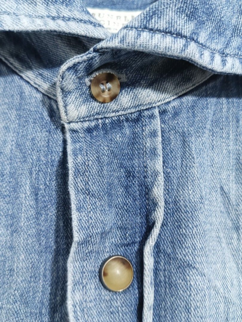 Brunello Cucinelli Chambray Denim Button Up (Category: Luxury Apparel) located in General Santos City (Dadiangas). Submitted by silvervintage77 (Listing ID 1470301674, Image 3). Description: Brunello Cucinelli Chambray Denim Button Up Authentic Excellent 9.8/10 color rate Dimes 22x27.