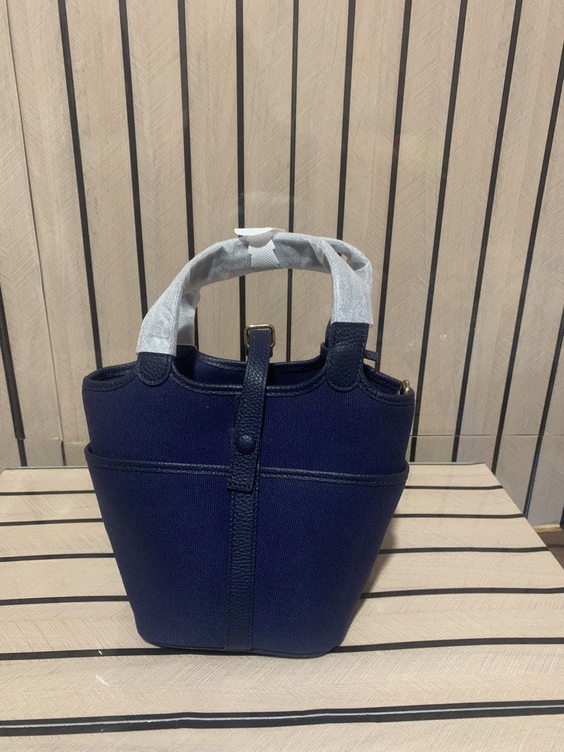 Bruno Magli Mini Bucket ( Picotin Design) (Category: Cross-body Bags) located in San Fernando. Submitted by preluxuria_online_shop (Listing ID 1470280602, Image 2). Description: .