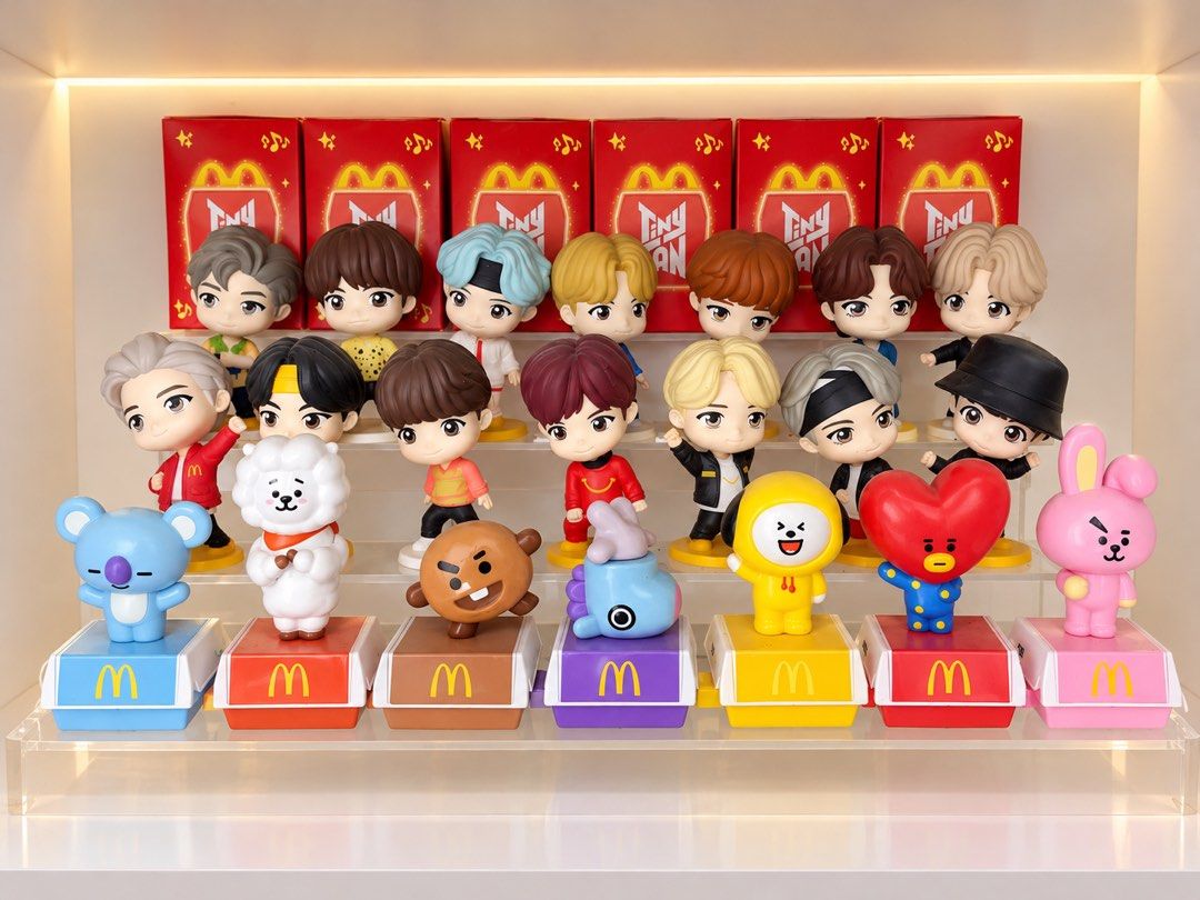 BTS TinyTAN & BT21 McDonald's Limited Edition Figure Set Encore throwback Edition (Category: Designer & Blind Box Toys) located in Caloocan City. Submitted by jjkbns_ (Listing ID 1470281609, Image 1). Description: MCDO BT21 HAPPY MEAL MCDO TINY TAN HAPPY MEAL • Throwback Edition • Encore Edition take all for ₱2.5k w/ free acrylic display stand. rfs: decluttering stuffs - Complete set of BTS TinyTAN and BT21 McDonald's figurines - Includes all cha