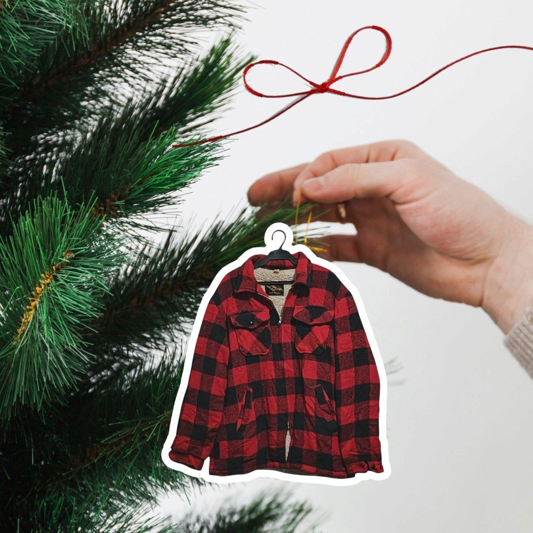 Buffalo Plaid Sherpa Lined Flannel Jacket | Winter Jacket (Category: Coats, Jackets and Outerwear) located in Makati City. Submitted by kayogre.ph (Listing ID 1470144146, Image 1). Description: TAYO PO, PINAKA-LOWEST AT THE MARKET! 💯 If natataasan po kayo sa PRESYO ko. Open po ang "MAKE OFFER" button ko. Kayo po mag-dedecide, ng PRESYO niyo. MABILISAN lang po ako magbenta. (all items, are sale on rush! 💨) 🚛 FAST & FREE SHIPPING on most items! 