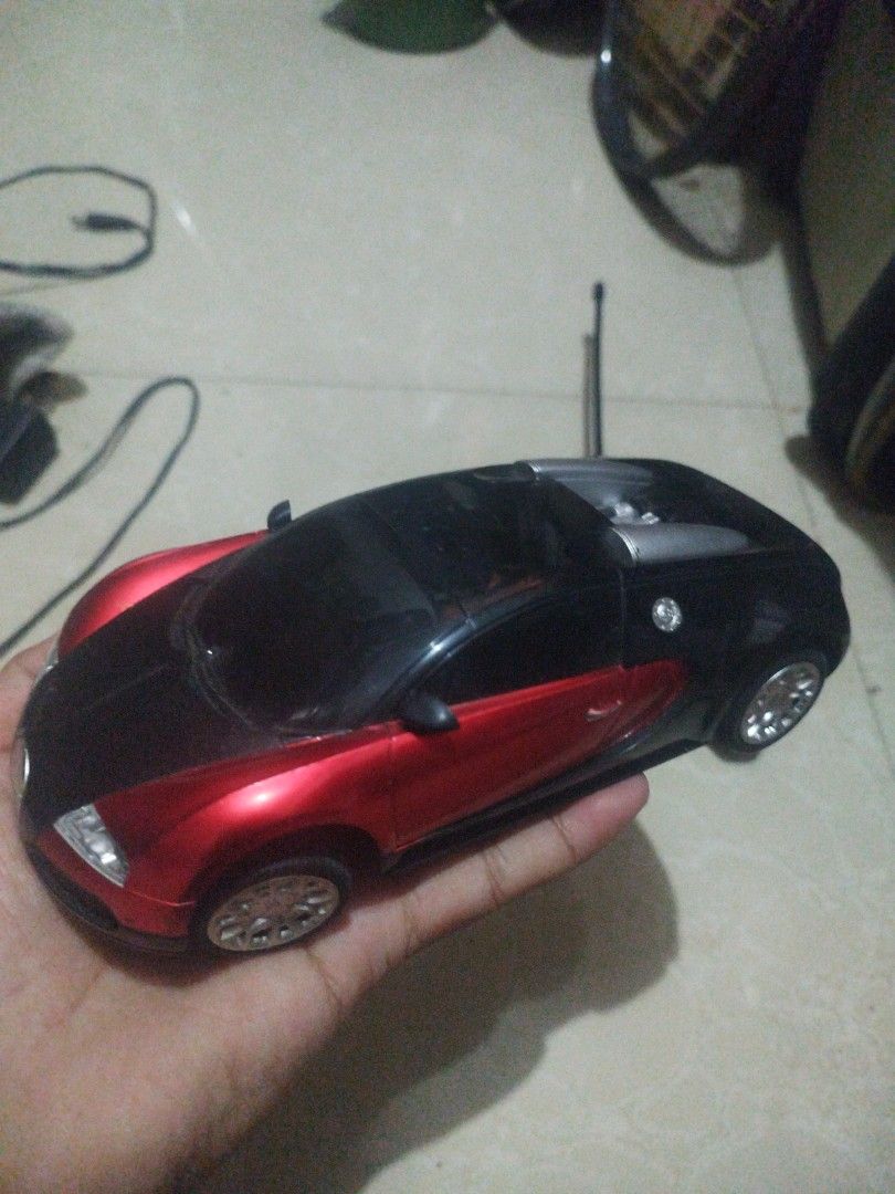 Bugatti RC car remote control (Category: Vintage Collectibles) located in San Rafael. Submitted by jflshoppe1989 (Listing ID 1470144064, Image 2). Description: .